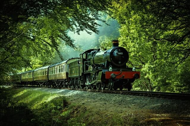 steam train operated by the Valley Railroad Company