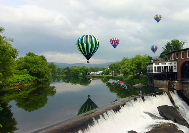 Hot air balloons over Quechee