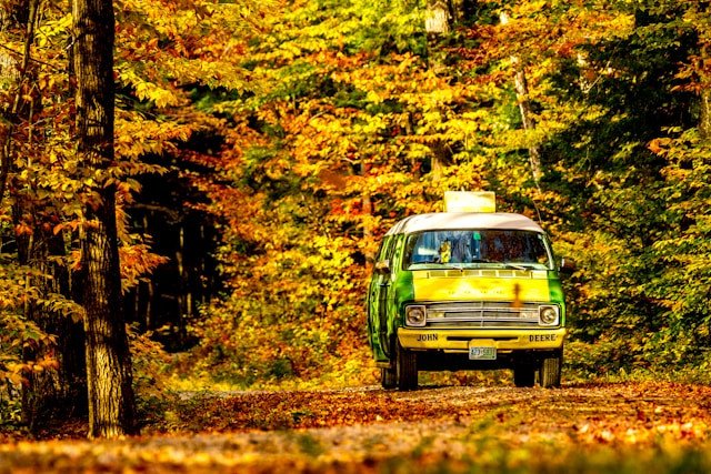 Driving the Kancamagus Highway as the leaves change for the season is a classic dodge in New Hampshire