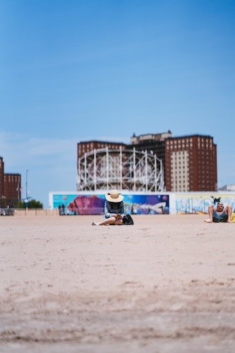 One of the best Coney Island attractions here is Coney Island beach, facing the Atlantic Ocean