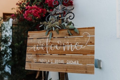 Illustration of a picturesque setting for bridal shower photography in Connecticut