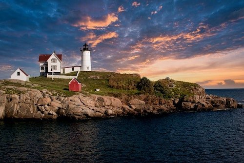 Nubble Light