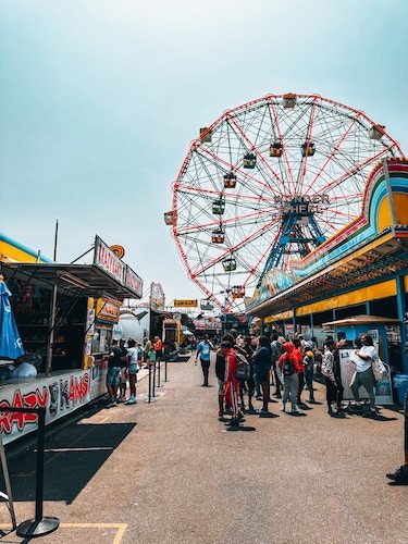 View of some of the best Coney Island attractions, like the Coney Island Cyclone