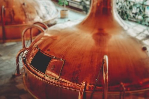 Copper stills at Wiggly Bridge Distillery