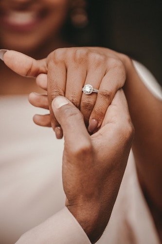Engagement sessions in West Hartford