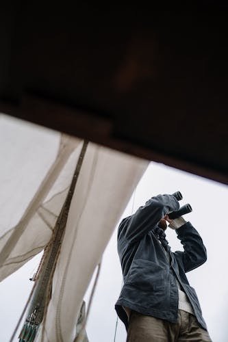 Nautical themed art, craft demonstrations, and other National Park Service activities at Charlestown Navy Yard Celebrations