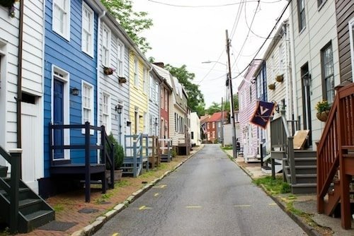 Walking down an aisle in Annapolis, MD, with lovely homes on both sides!