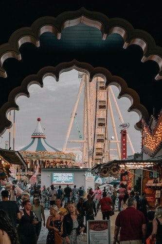 Congested Atlantic City boardwalk