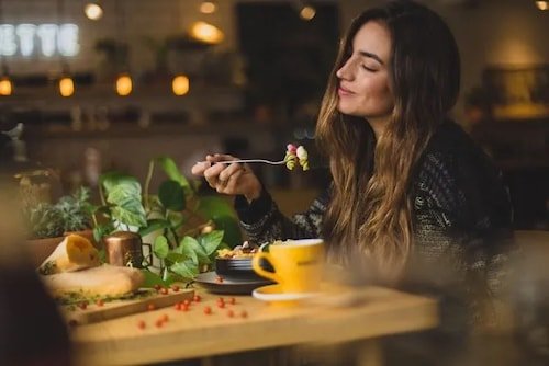 Healthy restaurant with diverse culinary offerings