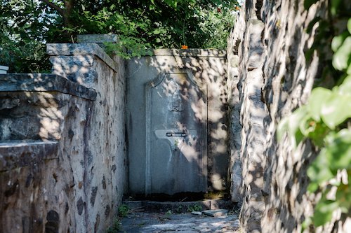 fountain garden ruins stanton house inn greenwich ct Charming Bed and Breakfast with Pool in Greenwich, CT