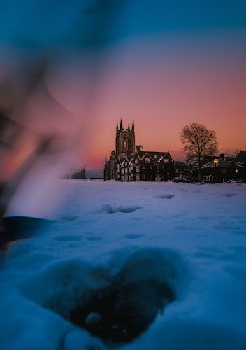 St George's School in winter