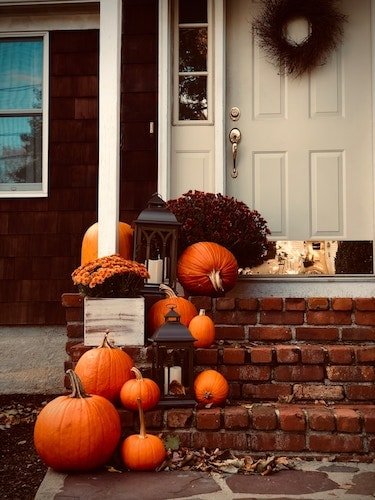 Entryway to a Middletown, RI, inn
