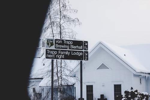 cb1bad00 8046 4fb9 aa84 85f1159e76c9 Best Christmas Inns in New England: Top 15 Most Unique Spots