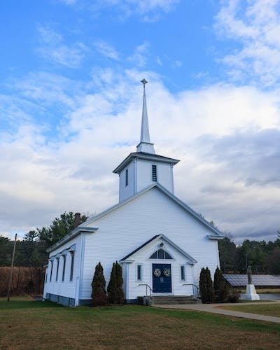 A charming small town church that could be anywhere in the New England states, from Bar Harbor to North Adams