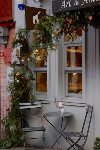 Charming cafe and gift shop