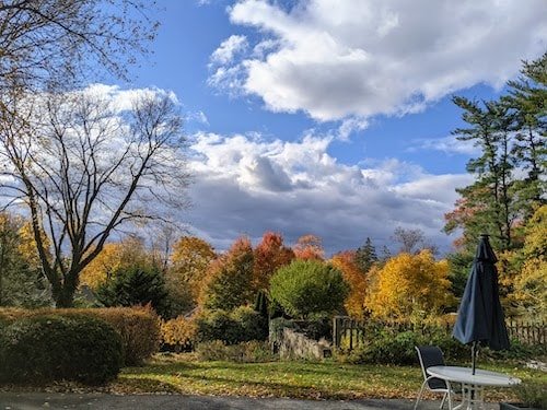 Romantic Bed And Breakfast In Ct: Top 10 Most Unique Spots 4 Fall foliage at one of the best bed and breakfasts at an excellent location along Long Island Sound