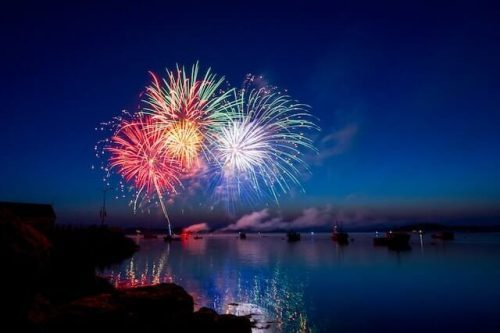 Things To Do In Ct In July: Top 23 Most Unique Spots 5 fourth of july fireworks show