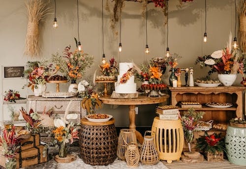 Free arts and crafts display at a local shop on Cape Cod